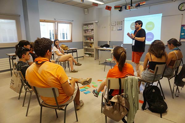 Director/a d'activitats de Lleure Infantil i Juvenil